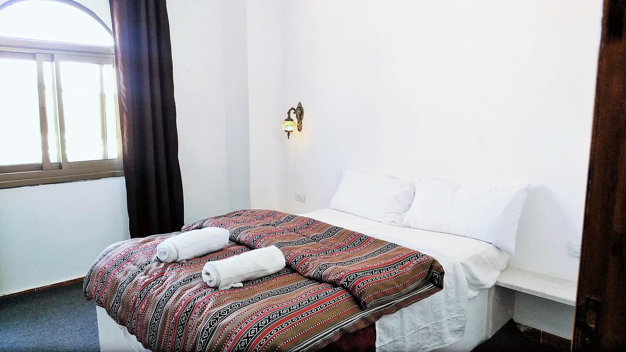 Petra Bedouin Bed And Breakfast Wadi Musa Eksteriør bilde