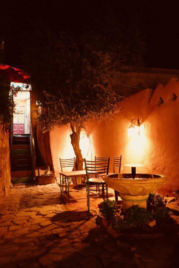 Petra Bedouin Bed And Breakfast Wadi Musa Eksteriør bilde